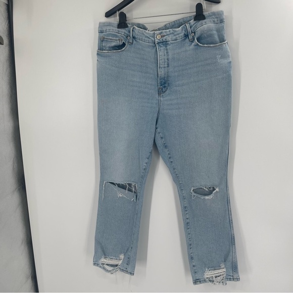 GOOD AMERICAN GOOD CURVE STRAIGHT DISTRESSED HIGH RISE JEANS - Picture 2 of 13